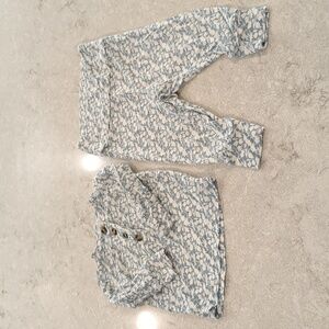 Lou Lou top and bottom set. 6-12 months.